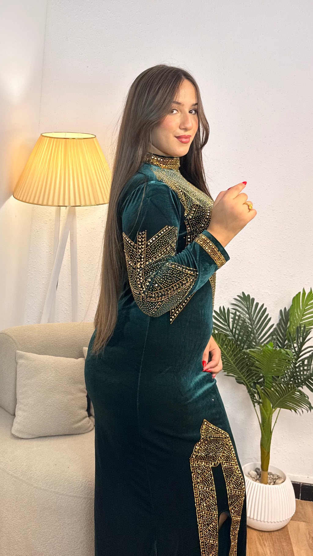 ✨ بدعية قطيفة رويال مودال وردة روب 🌹