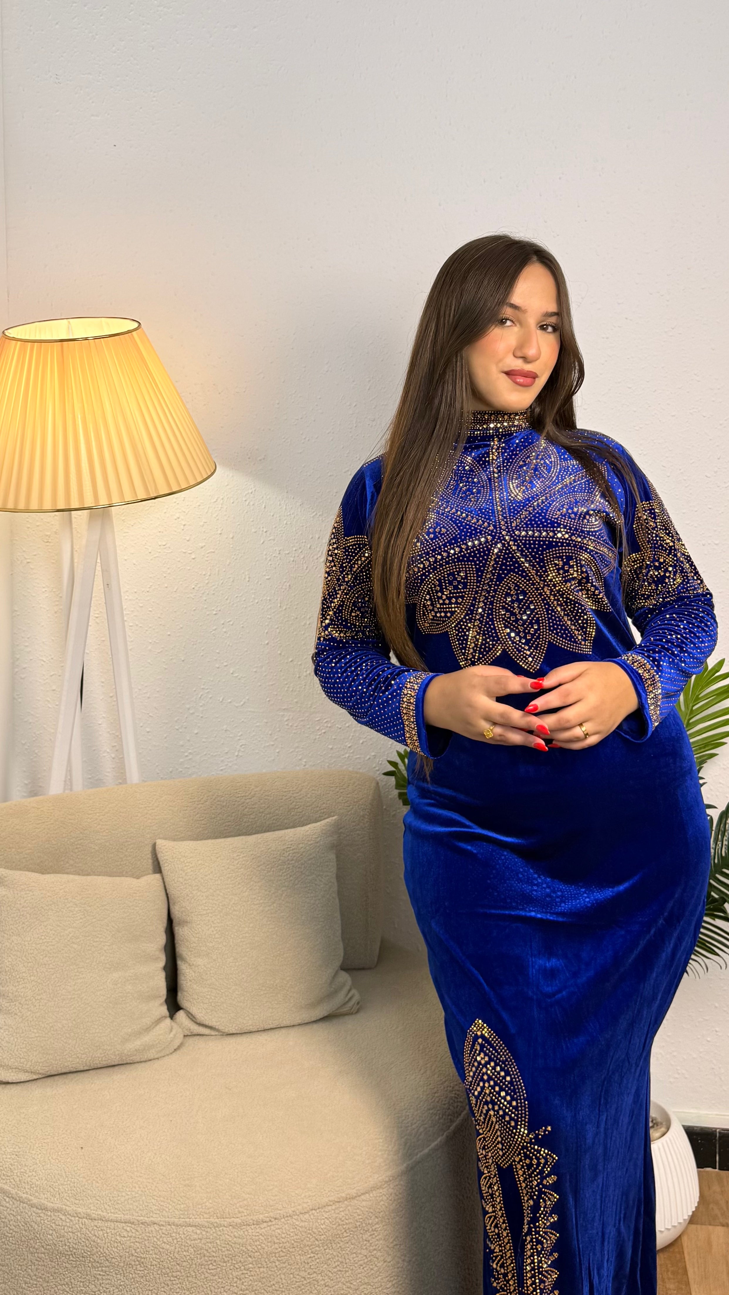 ✨ بدعية قطيفة رويال مودال وردة روب 🌹